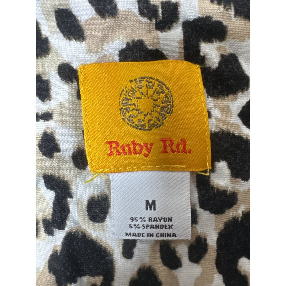 Ruby Rd Leopard Animal Print Tunic Top Studded Neckline 3/4 Sleeves Womens M - Picture 4 of 6